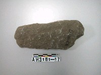 藏品(中型有腰打製石斧)的圖片